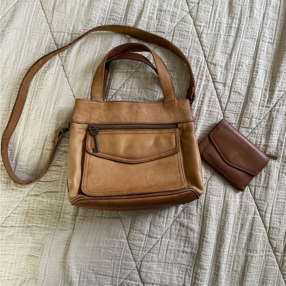 Fossil brown leather purse and wallet